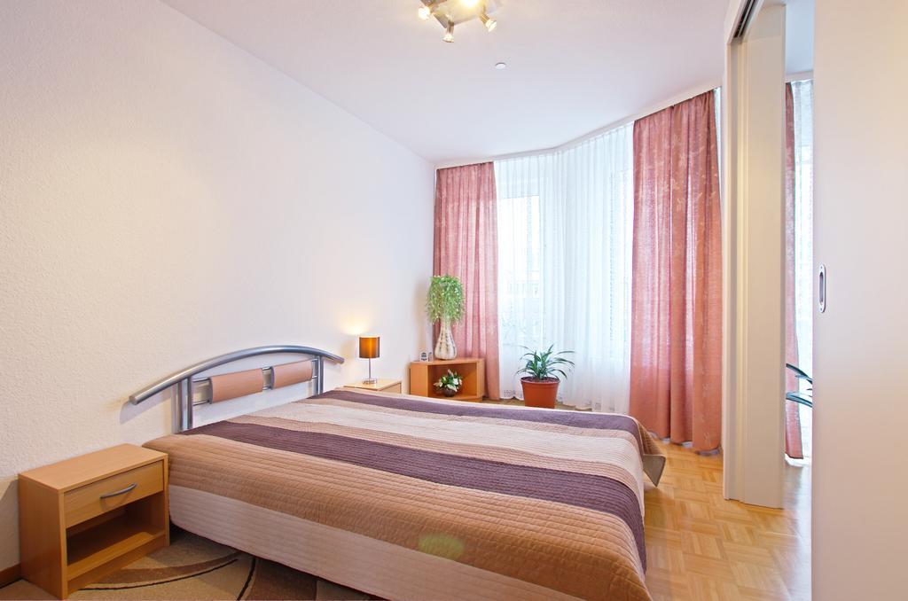 Private Apartments Near Exhibition Center Hannover Room photo