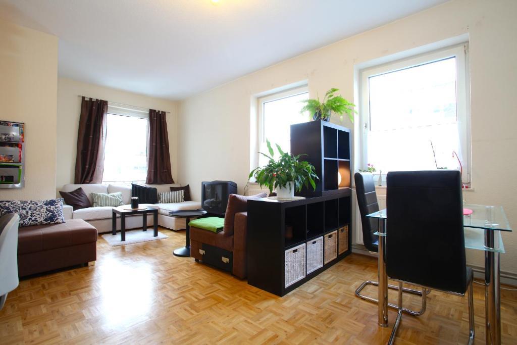 Private Apartments Near Exhibition Center Hannover Room photo