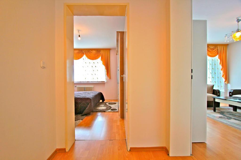 Private Apartments Near Exhibition Center Hannover Room photo